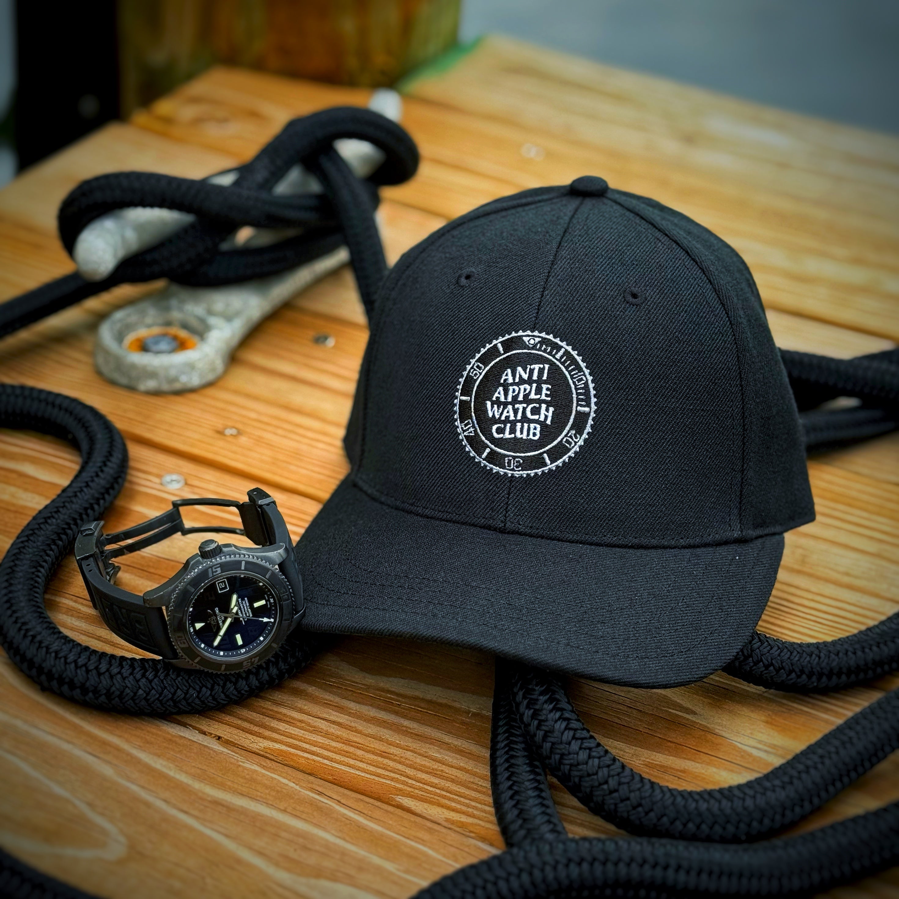 Lume Raiders™ Anti Apple Watch Club Hat - Black